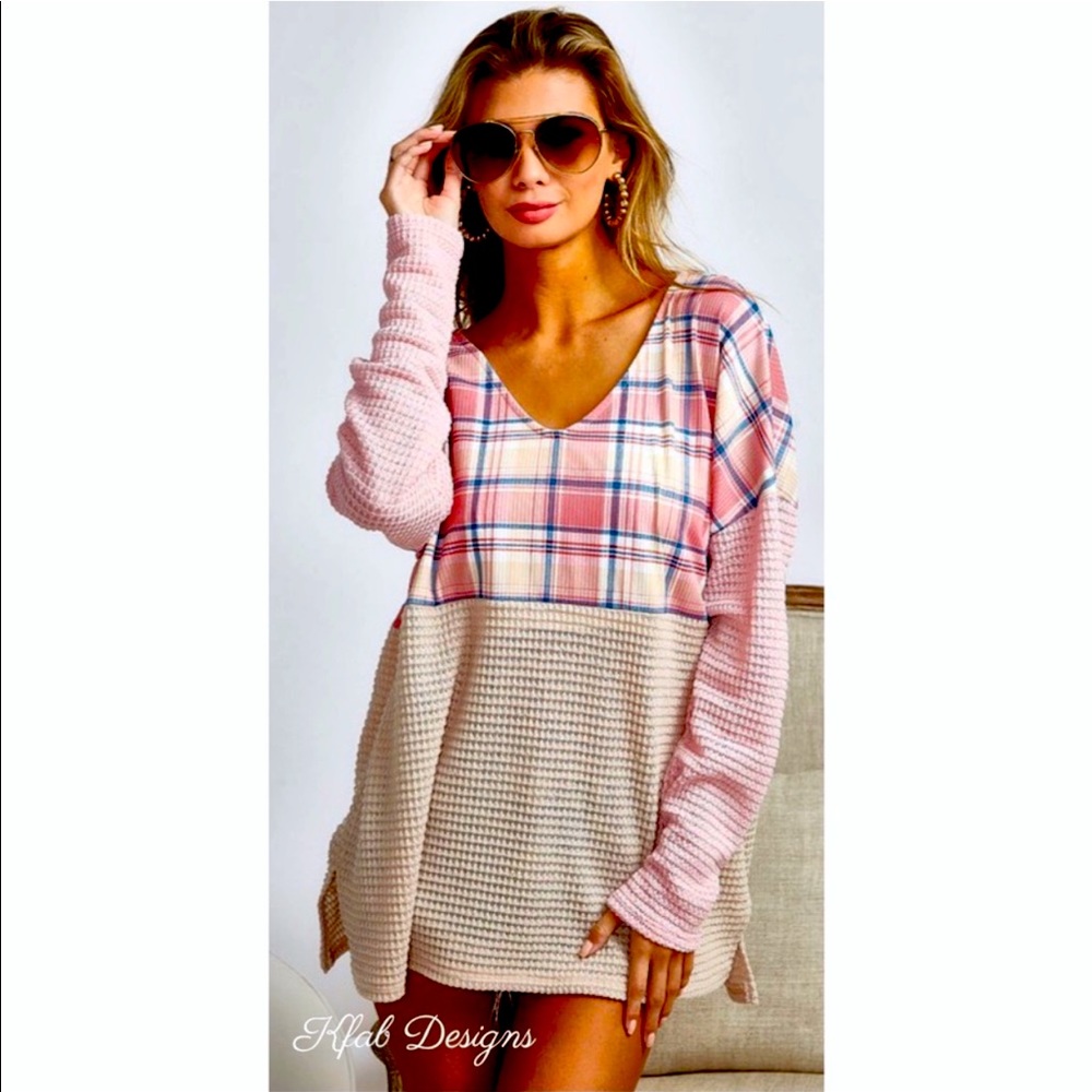 B57💗Cutest v-neck top in multi-pattern+soft whimsical colors designed4flattery